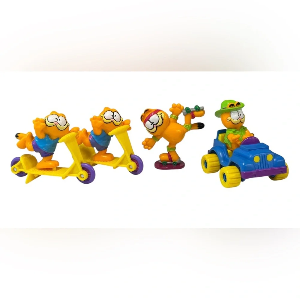 Vintage 1980's McDonalds Garfield Odie on Scooters Safari Jeep Happy Meal Toys